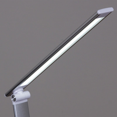 Офисная настольная лампа  05501-0.7-01 WT